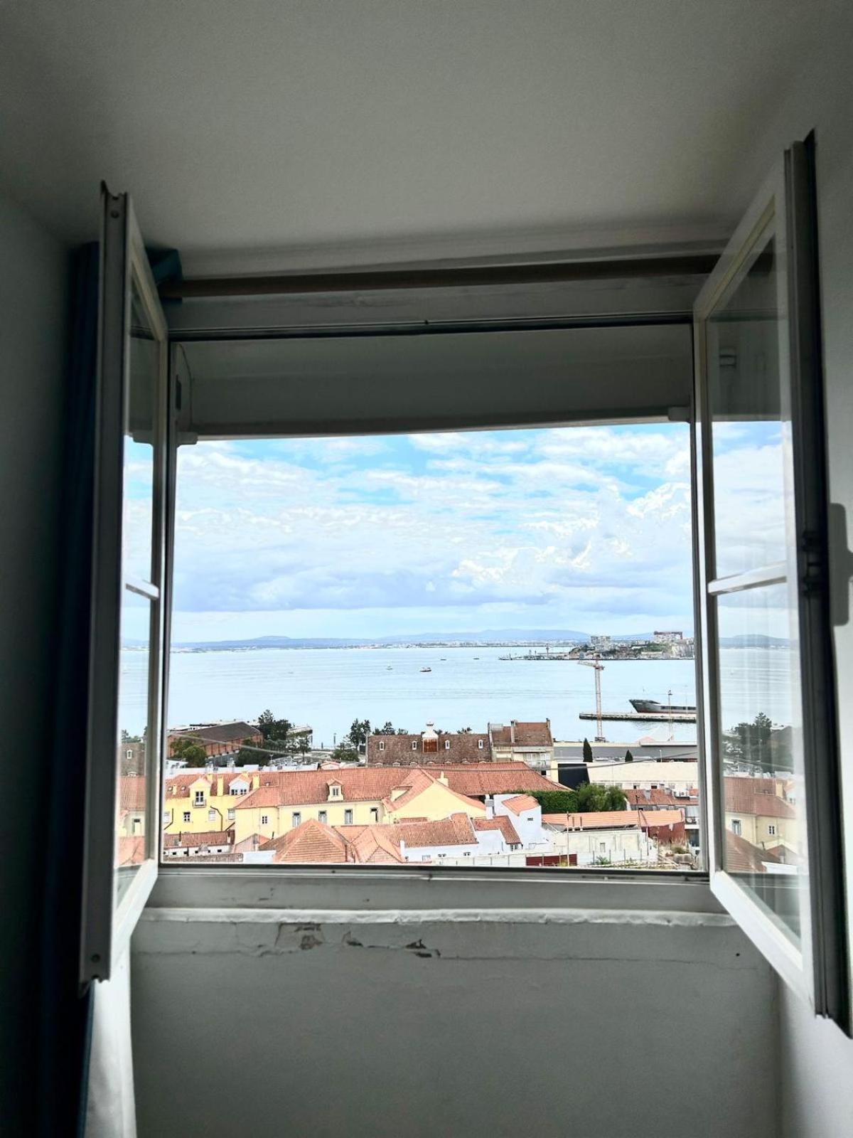 Santos Apartment In Central Lisbon With River View エクステリア 写真